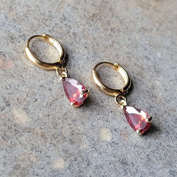 Jewelry - 18k Gold Ruby Stone Earrings